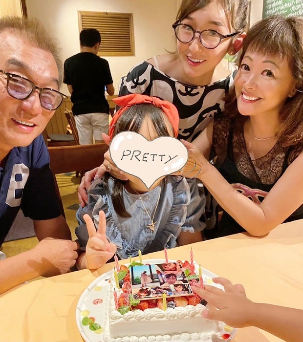 加護亜依、娘がもうすぐ9歳になることを報告「おめでとう」「将来が楽しみ」の声