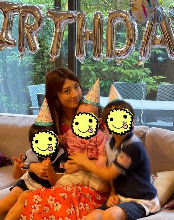 小倉優子、1歳の誕生日を迎えた三男を祝福「私も一緒に楽しみたい」