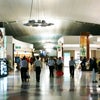ルビーの色が。。。バンコク空港。。。。眠らない空港も朝4時には。。の画像