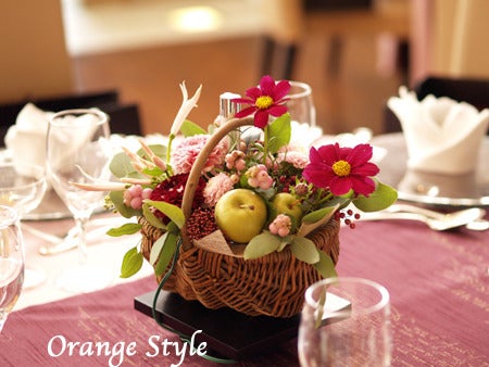 $ウェルカムボードの87ネットOrange-秋を彩る花のアレンジ