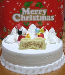 スヌーピーのクリスマスケーキ 我が家のスヌーピーは今日も笑顔