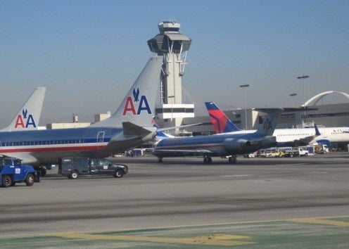 ロサンゼルス空港 Lax アメリカンイーグル専用ターミナルへ 風になって 世界の街から