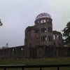 悲しみと強さの街の画像