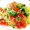 スパゲッティ フレッシュトマトとシラス、ブロッコリーのペペロンチーノの画像