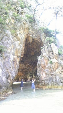 海岸 の 洞窟