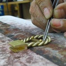 手作り・真鍮製の特注ひねり金具の記事より
