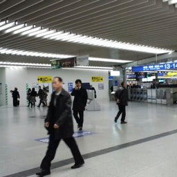 路地裏の少年-101209_1208~01.jpg