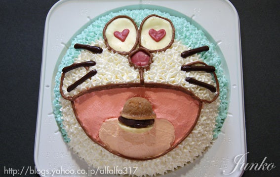 ドラえもんのキャラクターケーキ レシピ ちょっとの工夫でかわいいケーキ