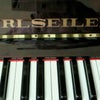 カールザイラーピアノの画像