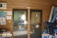道志村『隠れ家的』ブログ-シャワー室入口