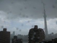 今日の東京スカイツリー台風12号接近中 晴れ時々ゲリラ豪雨 東京スカイツリー成長記録写真ブログ