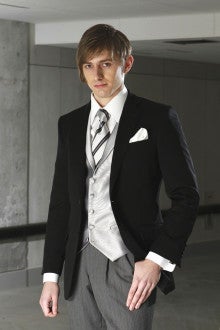結婚式に列席するのに男性は何を着ていくべきか（2011年版） TUXEDO DESIGNER