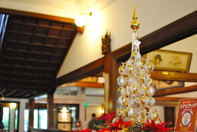 ガラスの森と富士屋ホテルがクリスマスイルミネーションでコラボ 箱根の温泉ソムリエ湯巡り珍道中 箱根八里の半次郎