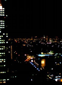 スイス一瀬の永世中立中-大阪城夜景