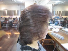 ミディアムレイヤー 青山 表参道 美容室 40代50代60代 ヘアカタログ ヘアスタイル 髪型