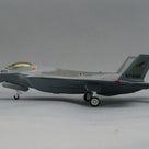 ピットロード　SNM10「1/144 航空自衛隊 F-35J ライトニングII 塗装済完成品」の記事より