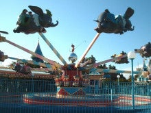 世界のディズニー！空飛ぶダンボ(Dumbo The Flying Elephant)