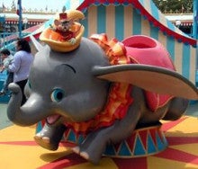 空飛ぶダンボ Dumbo The Flying Elephant 世界のディズニー