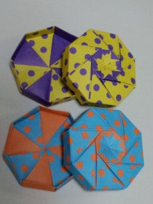 折り紙 で 箱 の 作り方