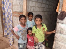 スラム街の子どもたち スリランカ 協力隊 3食カレーと紅茶ブログ