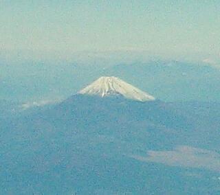 飛行機から見る富士山もいいものですの記事より