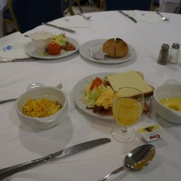 punaの leʻaleʻa blog-ホテル朝食@グラナダ