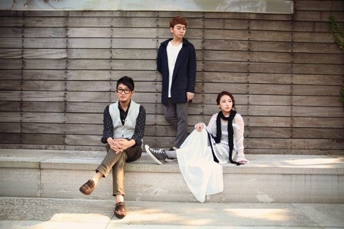 Urban Zakapa  /All the Sameの記事より