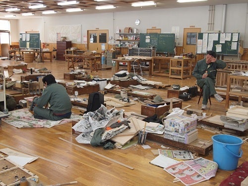 長野県上松技術専門校　木工ブログ2012-お昼の実習室の風景