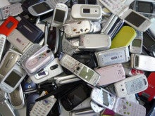 ジャンク携帯を、データ消去しないでオークションに出品するなんて・・・！ | 出品代行 MOBAUROのブログ