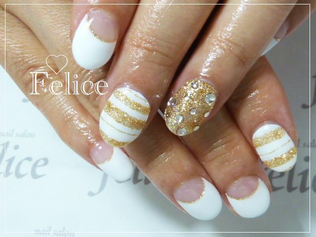 ホワイト ゴールドの夏ネイル 南町田のネイルサロン Nail Salon Felice
