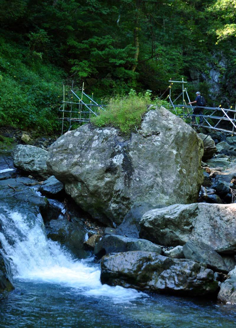 $白神山地ツアーの白神なびスタッフブログ-2013年9月下旬の白神山地「暗門の滝」8