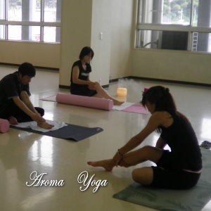 肩こり解消 楽らくポールヨガ 栃木県足利市 女性がもっと健康でキレイになる美子宮yoga