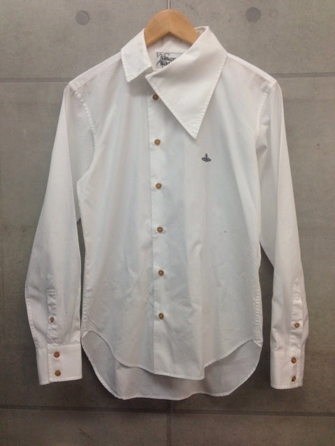 数量限定価格!! ヴィヴィアン変形襟のシャツ - シャツ/ブラウス(七分 