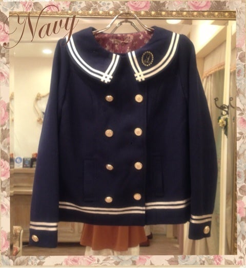 ❤️ブランドのアイテムを公式に取扱❤️ ♡ Amavel セーラーショート