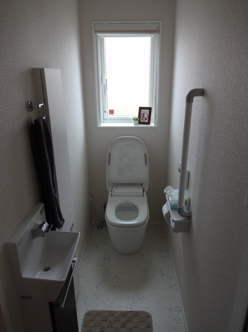トイレのカーテン（小窓）｜ぬんくんのブログ