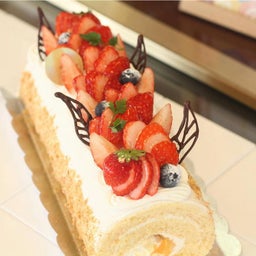 画像 たっぷり苺のロールケーキ♪ の記事より 1つ目