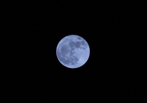 青い月が見たいから カメラとフォント