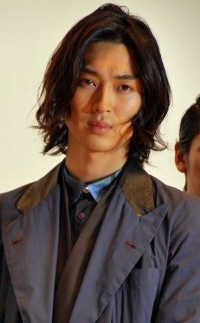 松田翔太の髪型遍歴 08 14 芸能人髪型大全集 ファッション 芸能