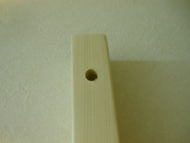 木材のビズ穴