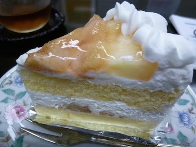 桃のケーキ