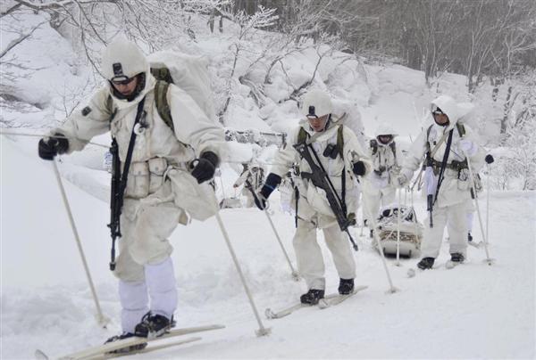戦車兵のブログ陸自が真冬の八甲田でスキー演習　「天は我々を見放した」雪中行軍の犠牲者を追悼