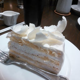 ハーブス　ホワイトチョコケーキ１