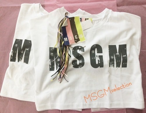 MSGM Tシャツの丈感 クロップド丈のおへそはどのくらい？ | MSGM 