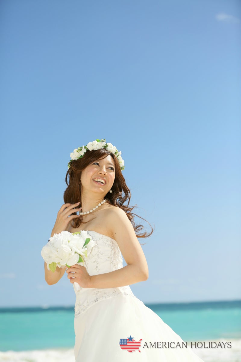 おひとり様 ドレスを着て写真撮影 おすすめのソロウェディングフォトプラン アメホリウェディングブログ