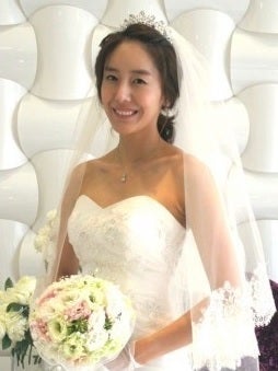 ウォンビン イ ナヨン の結婚式が素敵 ユン ジョンヒも結婚 ひつじのブログ