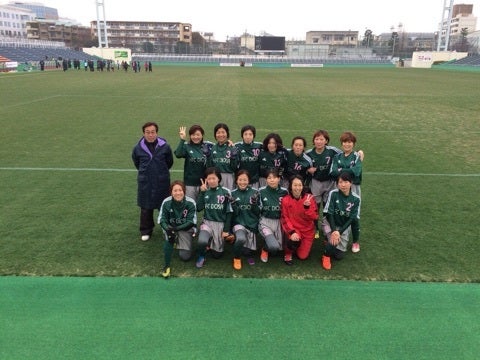 西が丘球技場 東京都 ママさんリーグ戦 3位 風の子サッカークラブ 千葉県 市川 浦安 と東京都 で1年生 コーチと審判の事