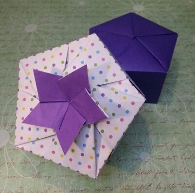 桔梗の五角形箱 折り紙の楽しみ