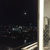 寝室の出窓から月を眺めてます〜の画像