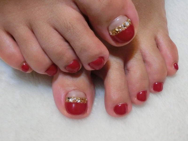 フットジェルネイル ワインレッド ゴールド Hrm Nail Esthe Salon