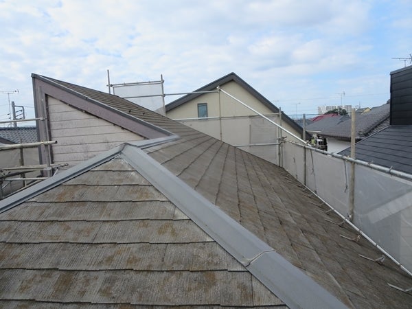 屋根のカバー工法の記事より